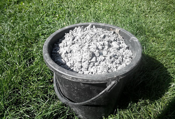 Wood ash bucket