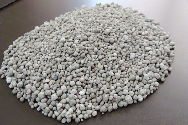 Superphosphate granules