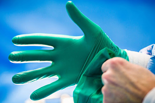 Rubber protective gloves